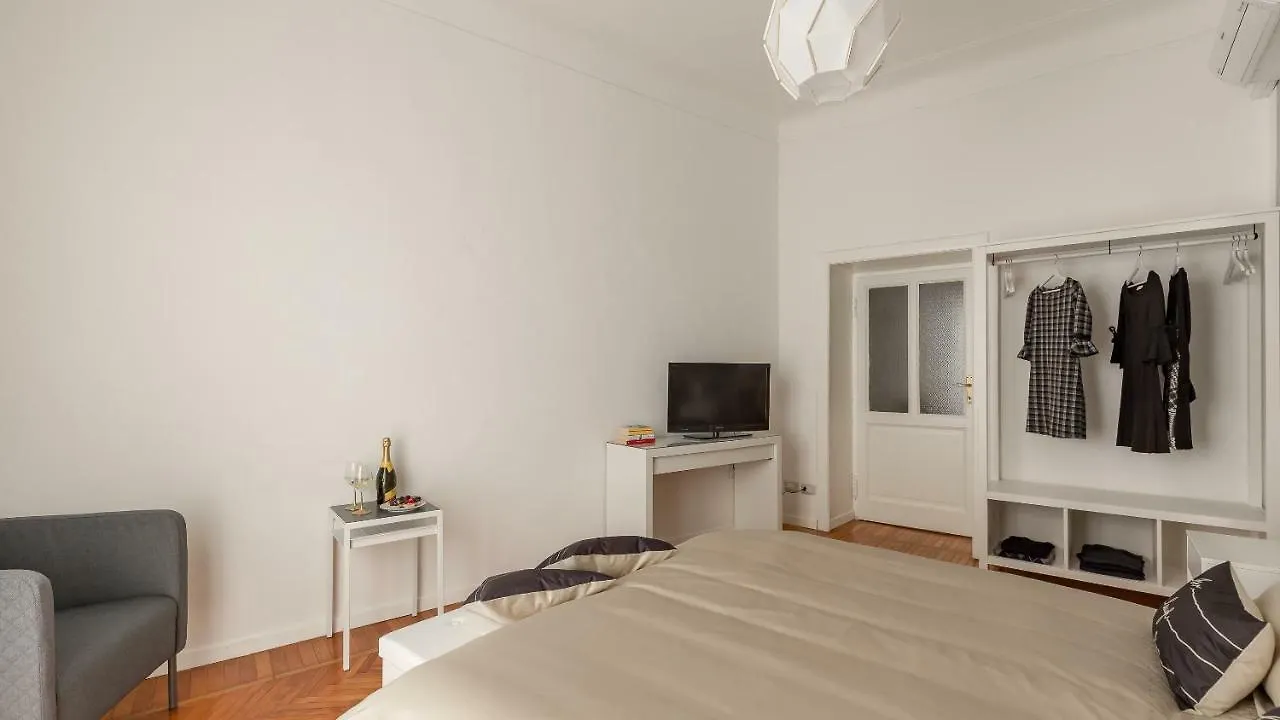 Tailors' Home Sempione - 2 Bedrooms Milan Apartment